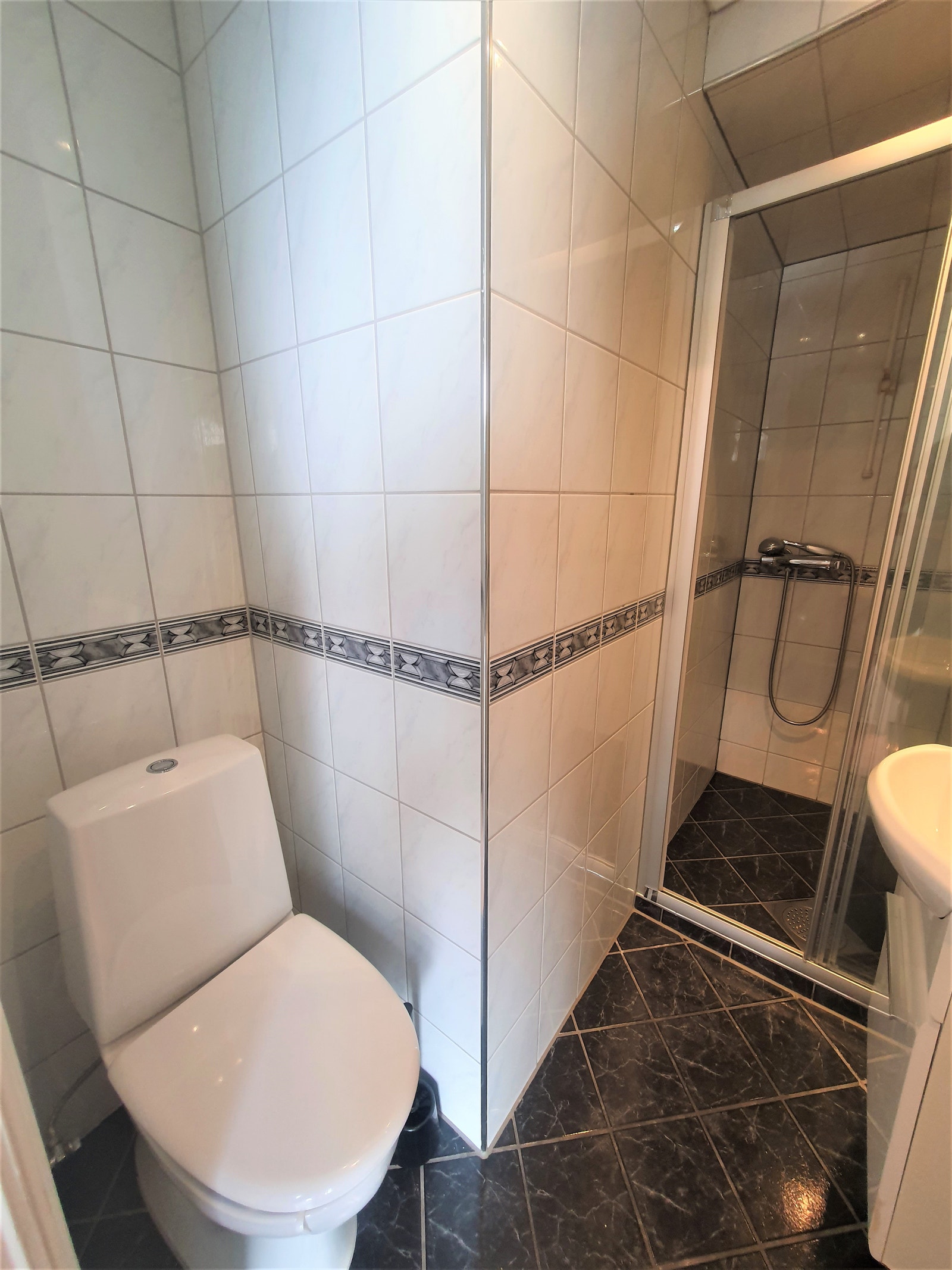 Pent moderne bad! Galleribilde