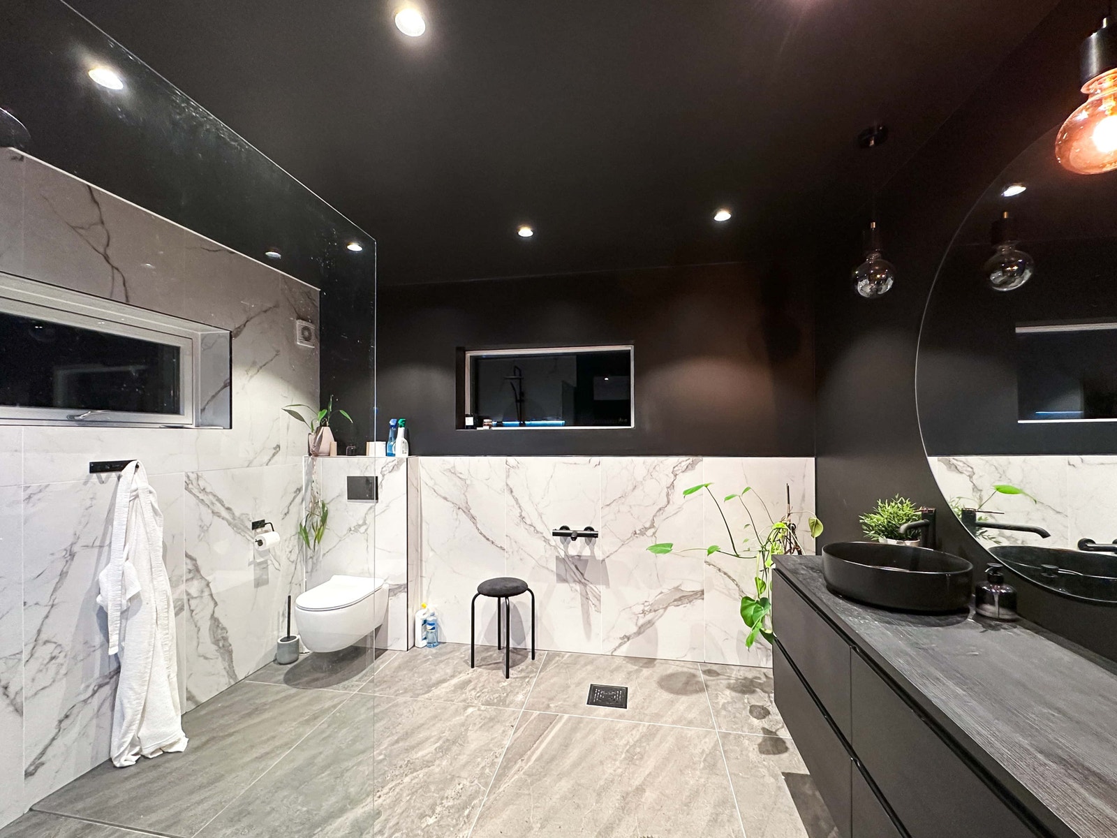 Hoved Bad Galleribilde