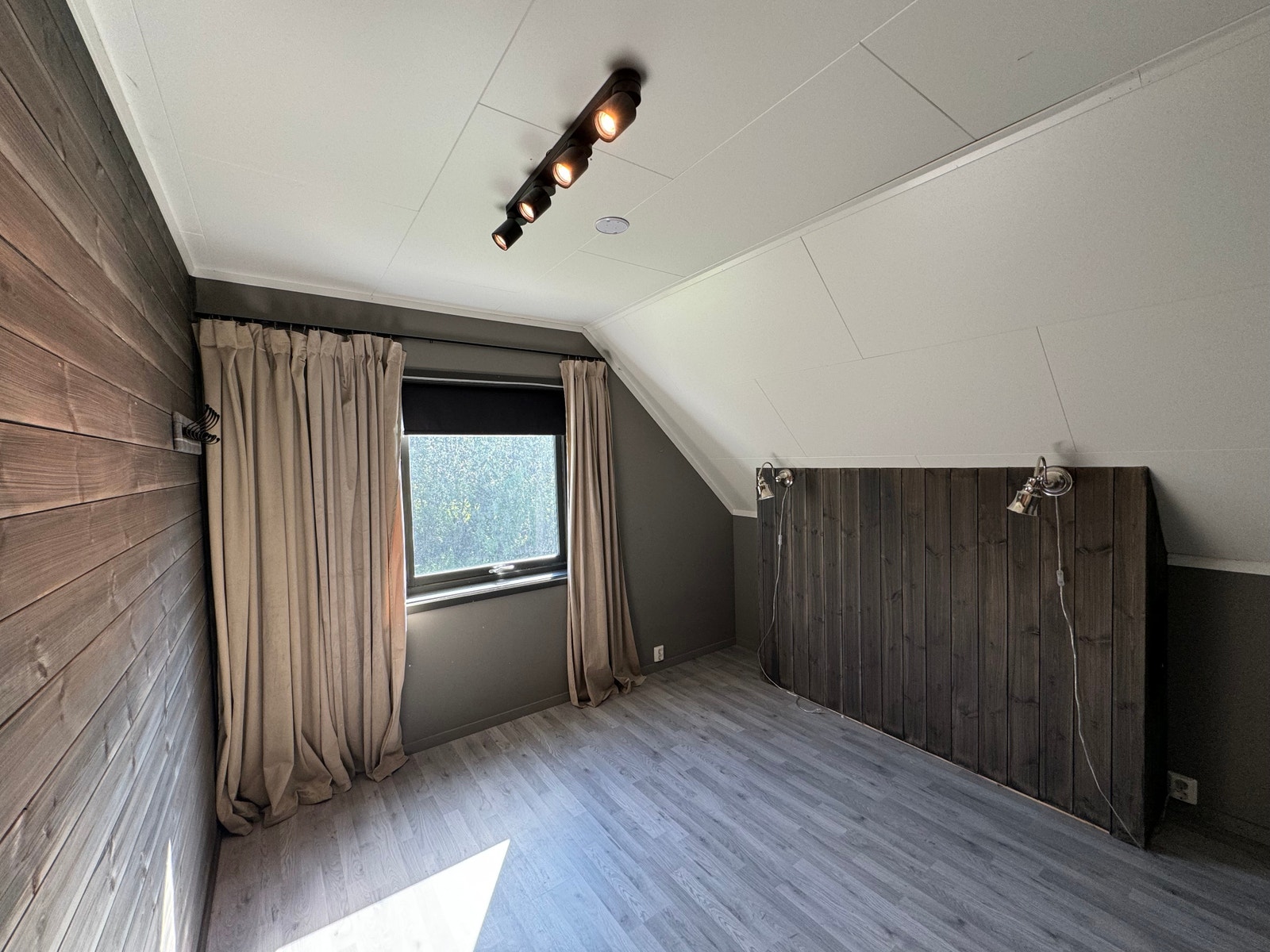 Soverom 1/4 Galleribilde