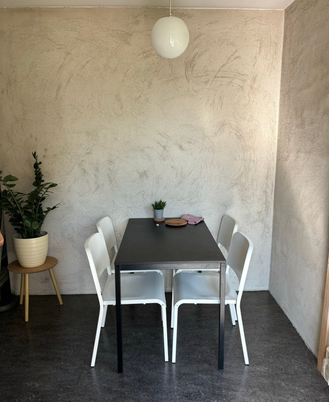 Kjøkkenbord Galleribilde