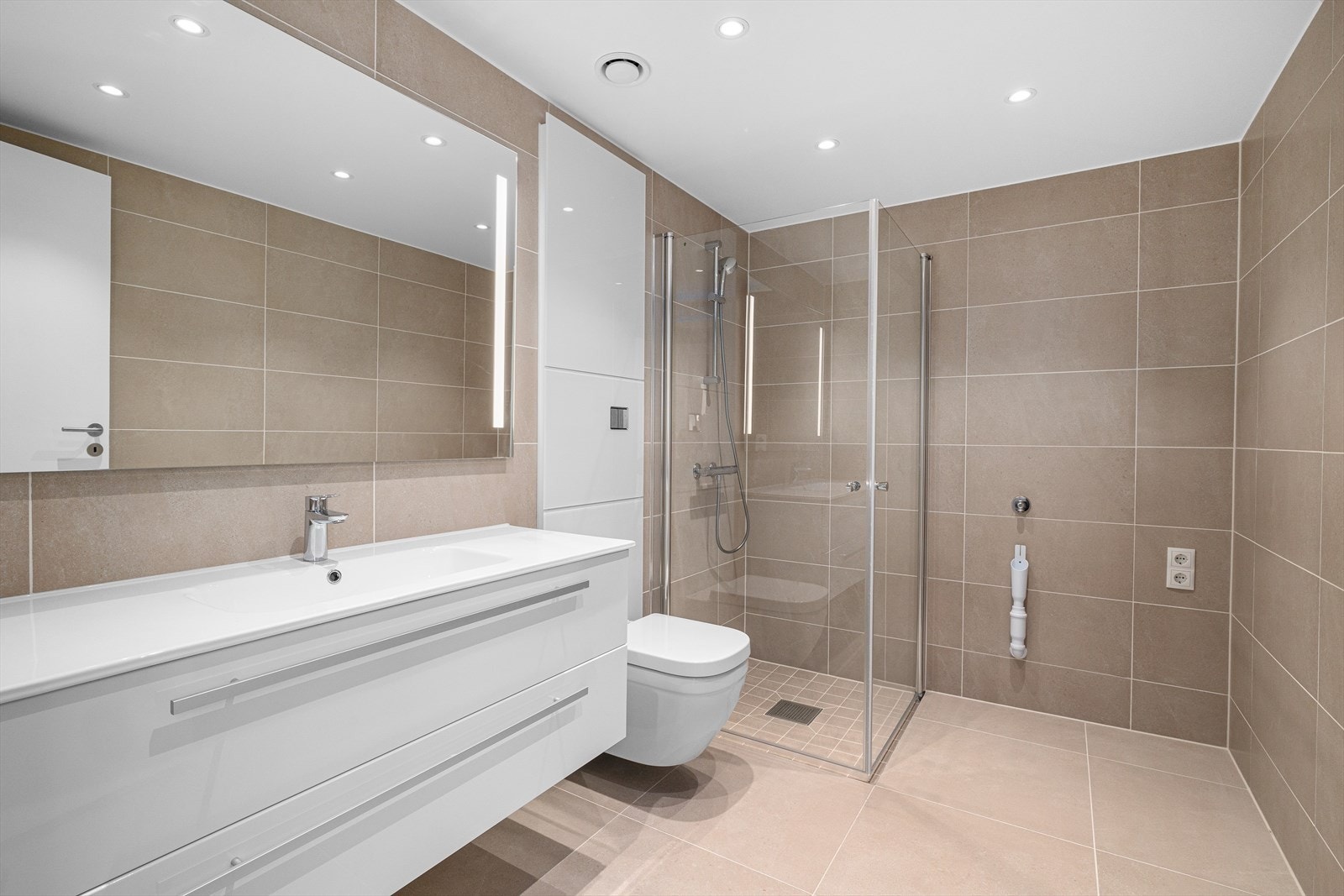 906A9357.jpg Galleribilde