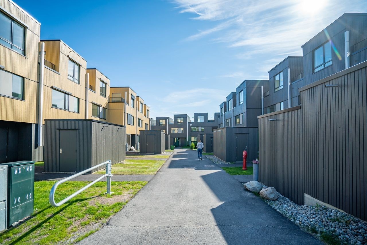 Fasade ved inngangsparti. Sportsbod. Galleribilde