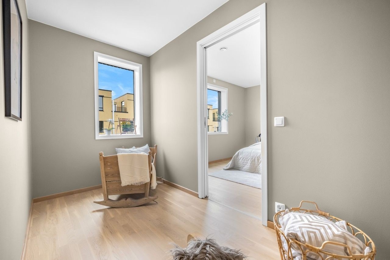 Bod/walk-in ifm. hovedsoverom. Bilde fra en annen bolig i prosjektet med samme planløsning. Galleribilde