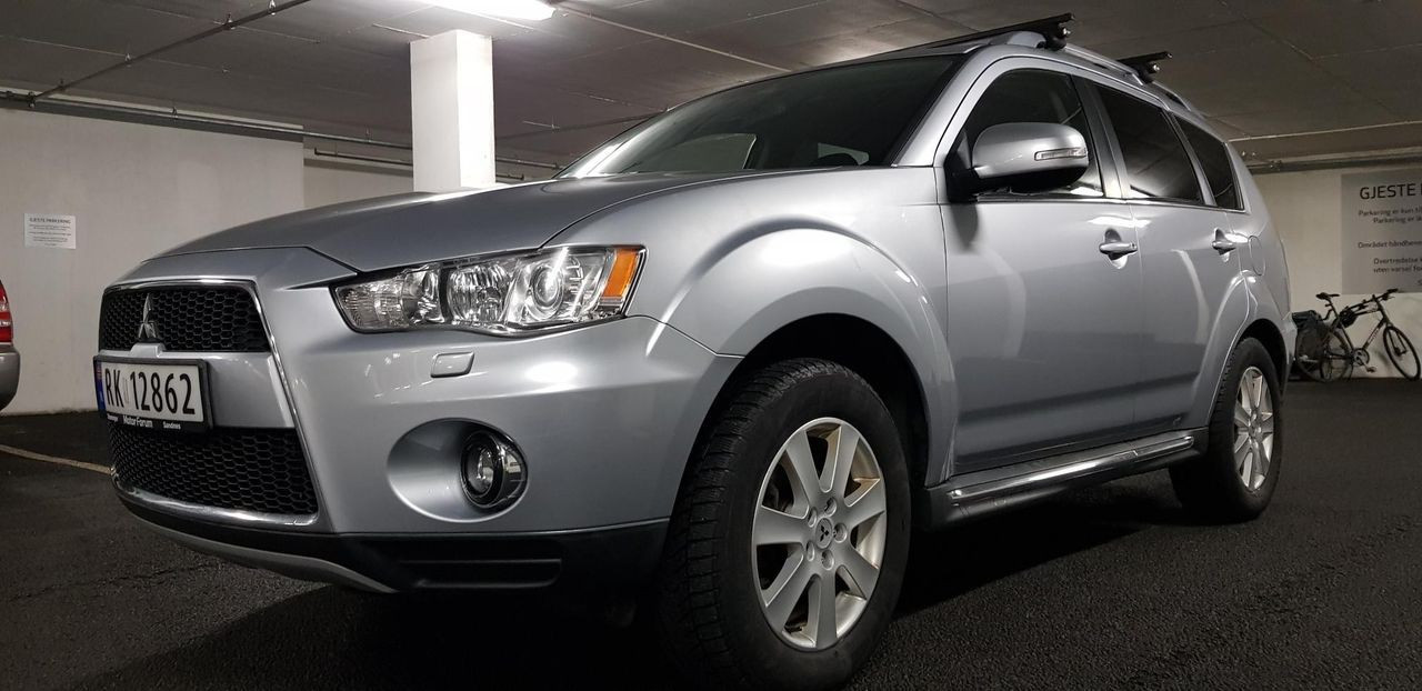 Mitsubishi Outlander OUTLANDER 2.0-140 D 4WD EU 10.26