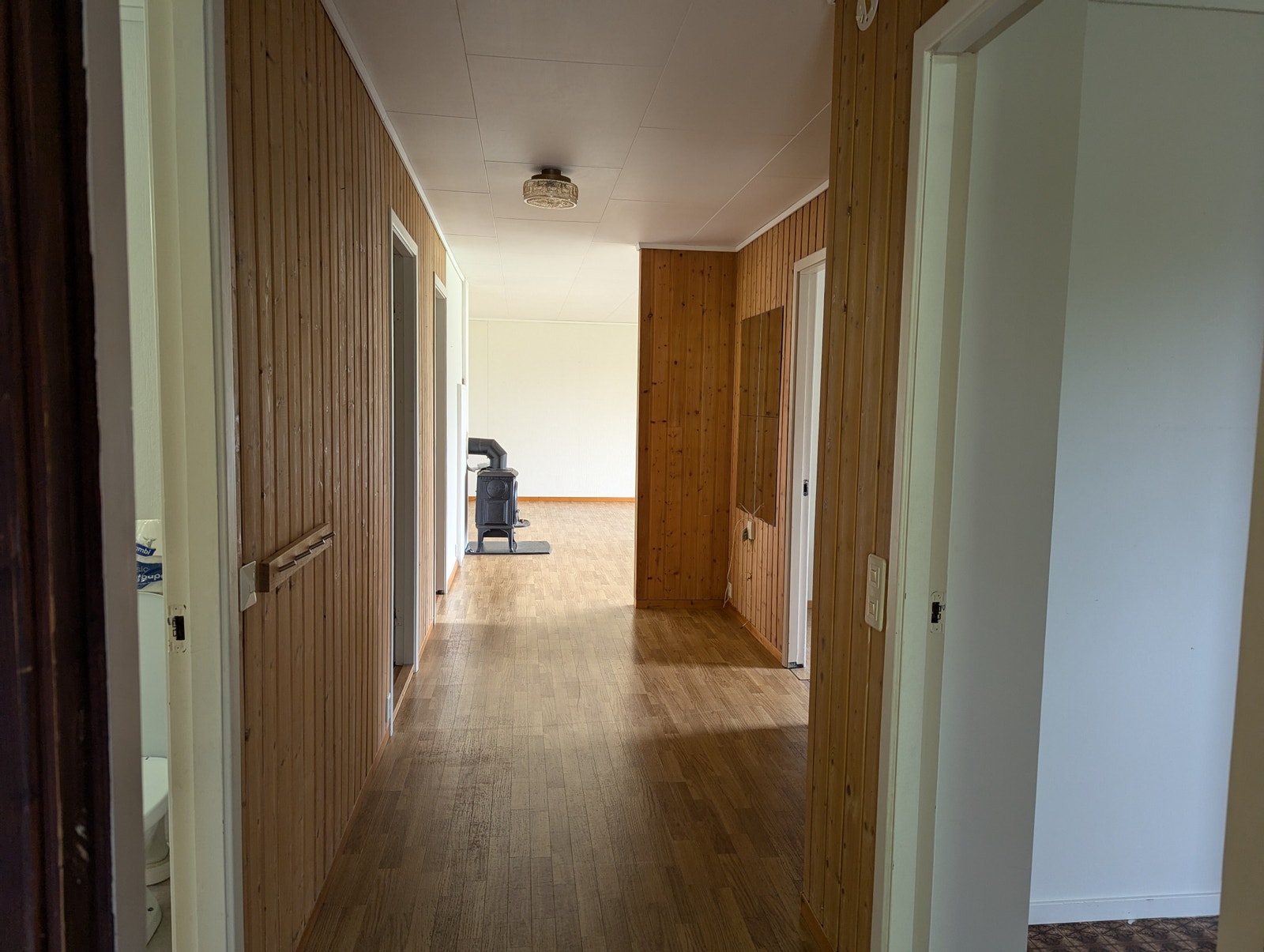 Hovedetg. - Gang, mot stova Galleribilde