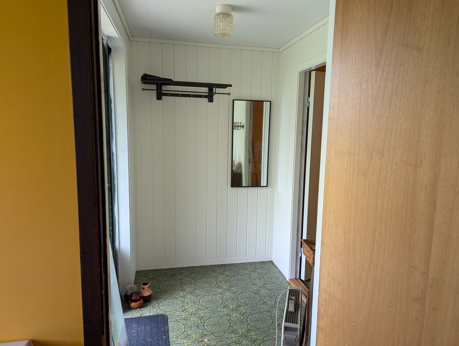 Kjellar - Vindfang, sett frå kjøkkenet Galleribilde