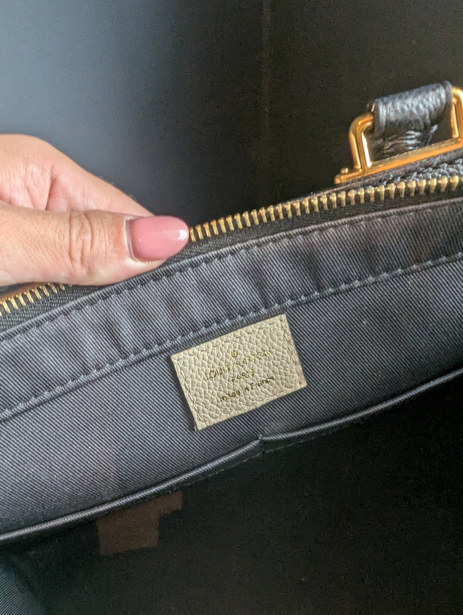 Nydelig og unik Louis Vuitton veske | FINN-torget