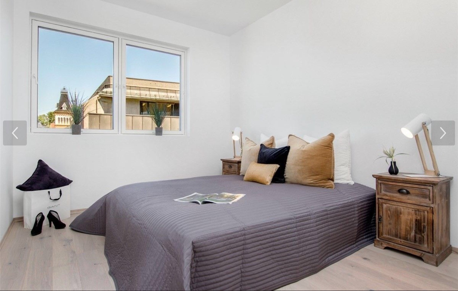 Hovedsoverom med bl.a. dobbelt garderobeskap Galleribilde