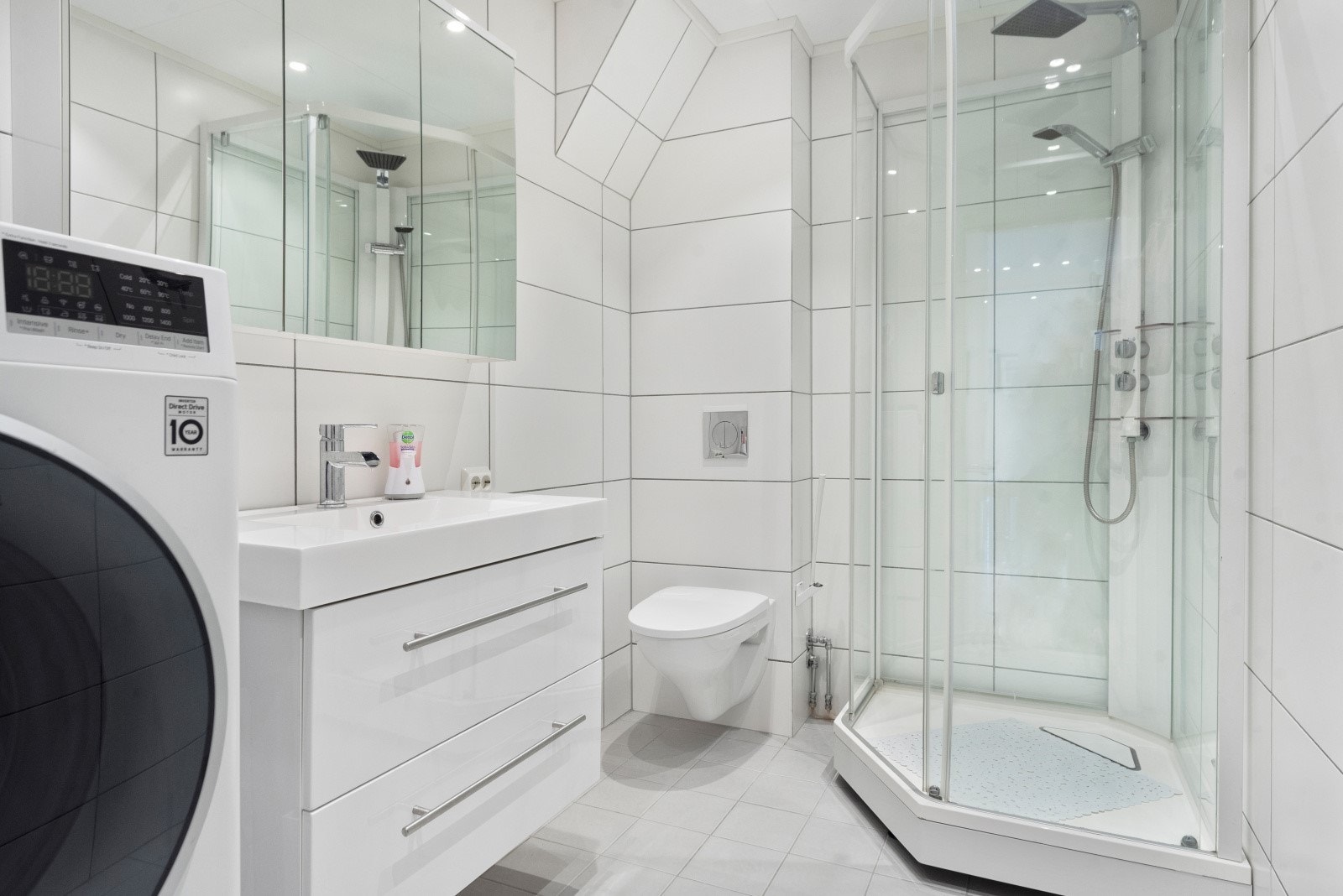 Bad med uttak til vaskemaskin Galleribilde