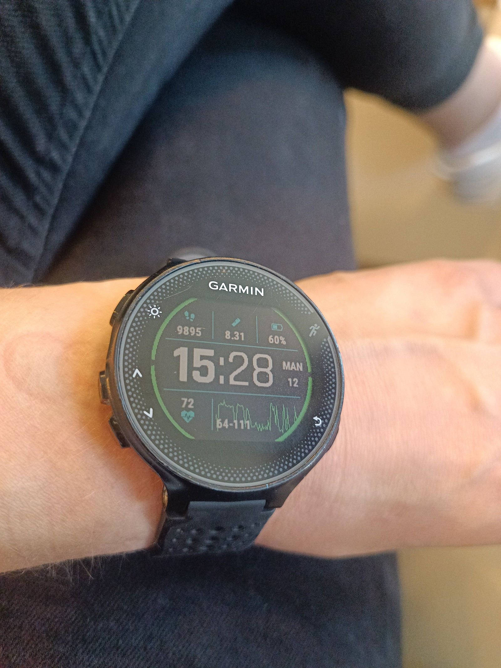 Pris garmin forerunner 235 hotsell