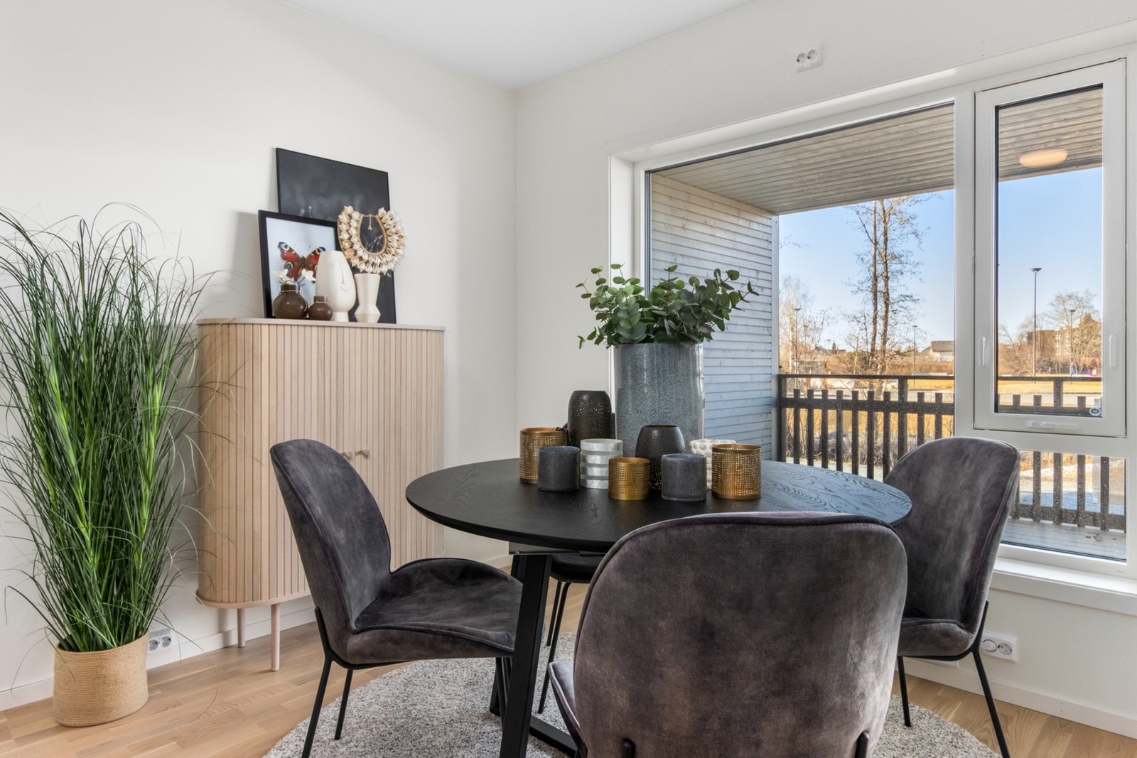 Plass til spisebord. Galleribilde