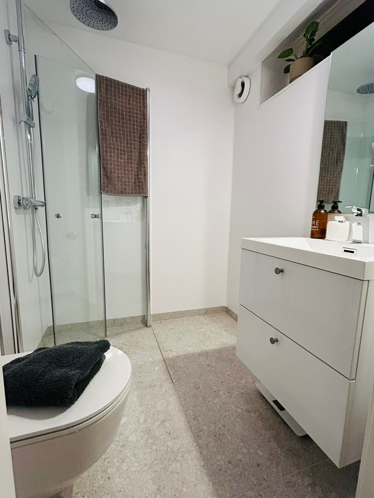 Bad (vask/tørketrommel medfølge) Galleribilde