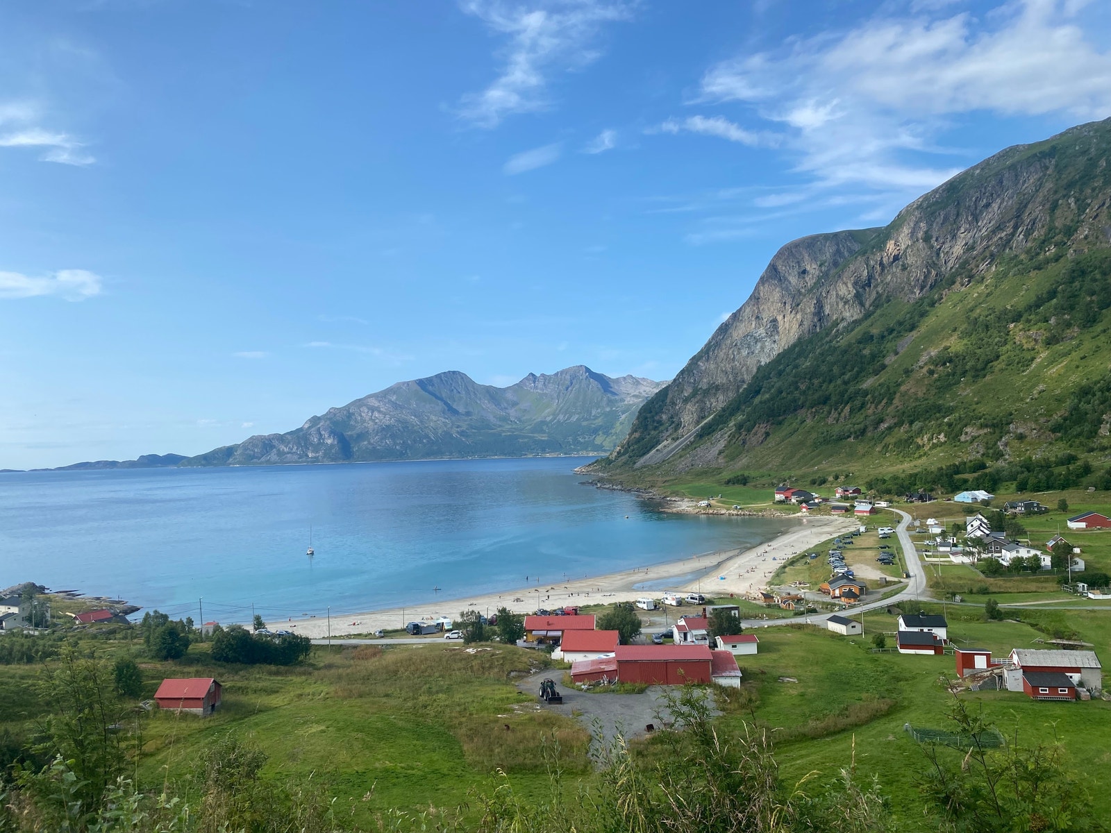 Grøtfjord Strand Galleribilde