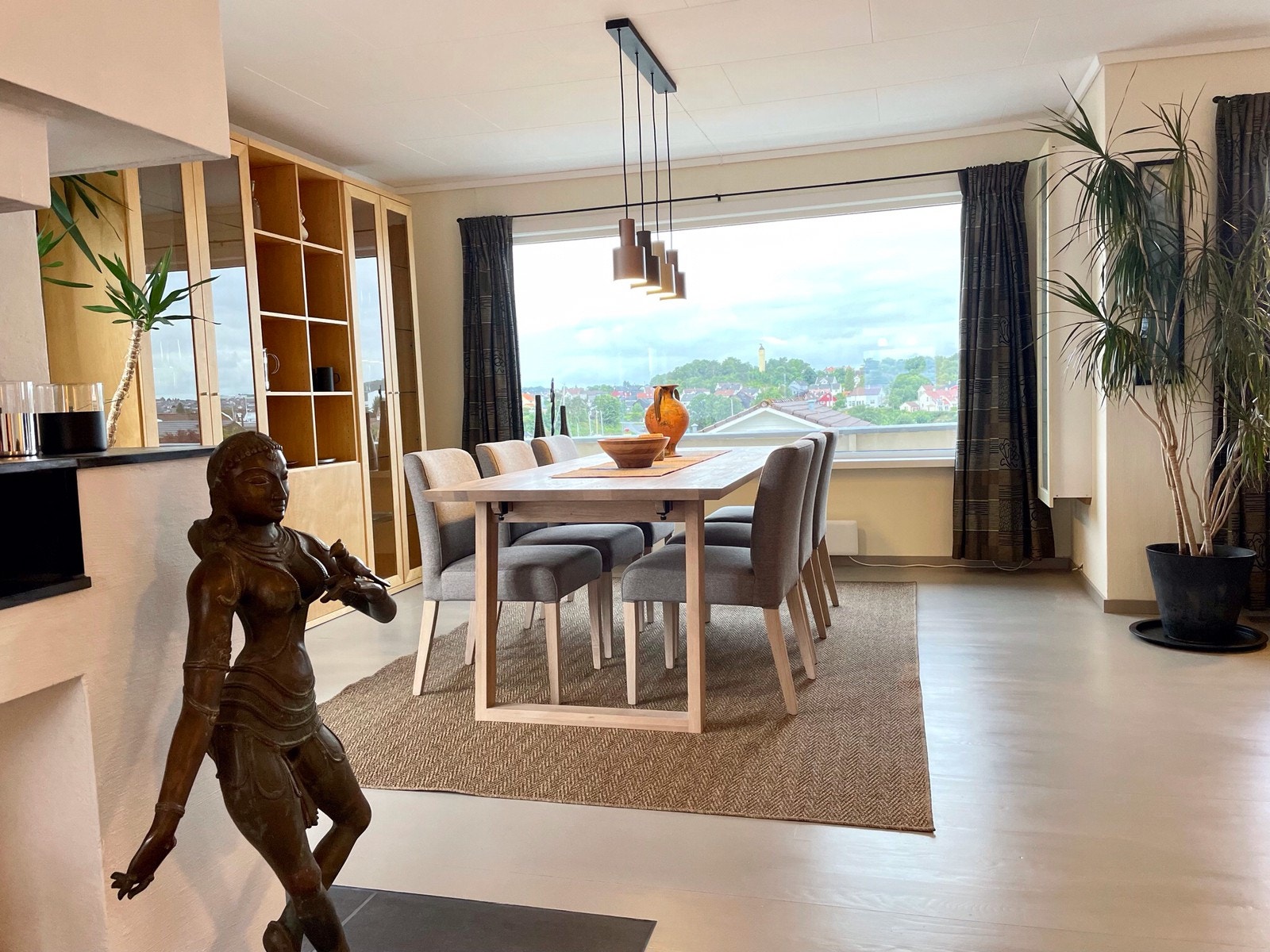 Spisebord-område Galleribilde