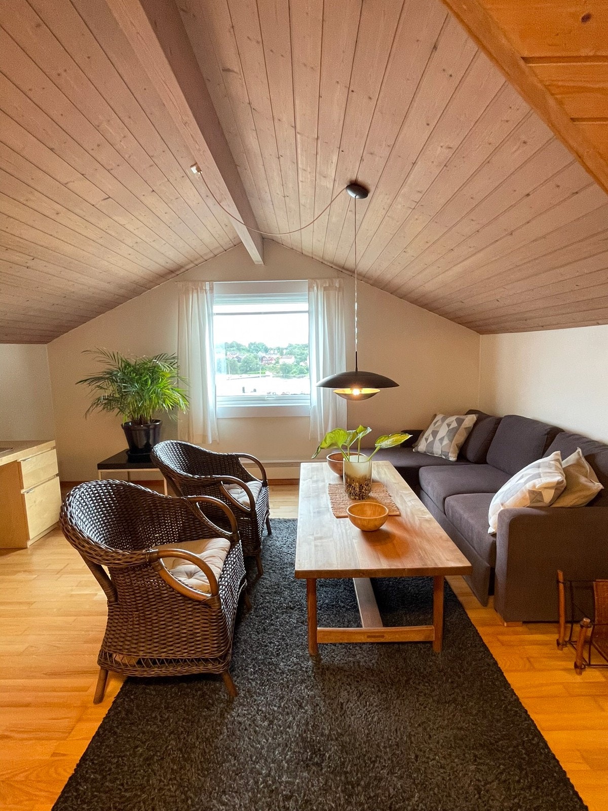 Loftsstue Galleribilde