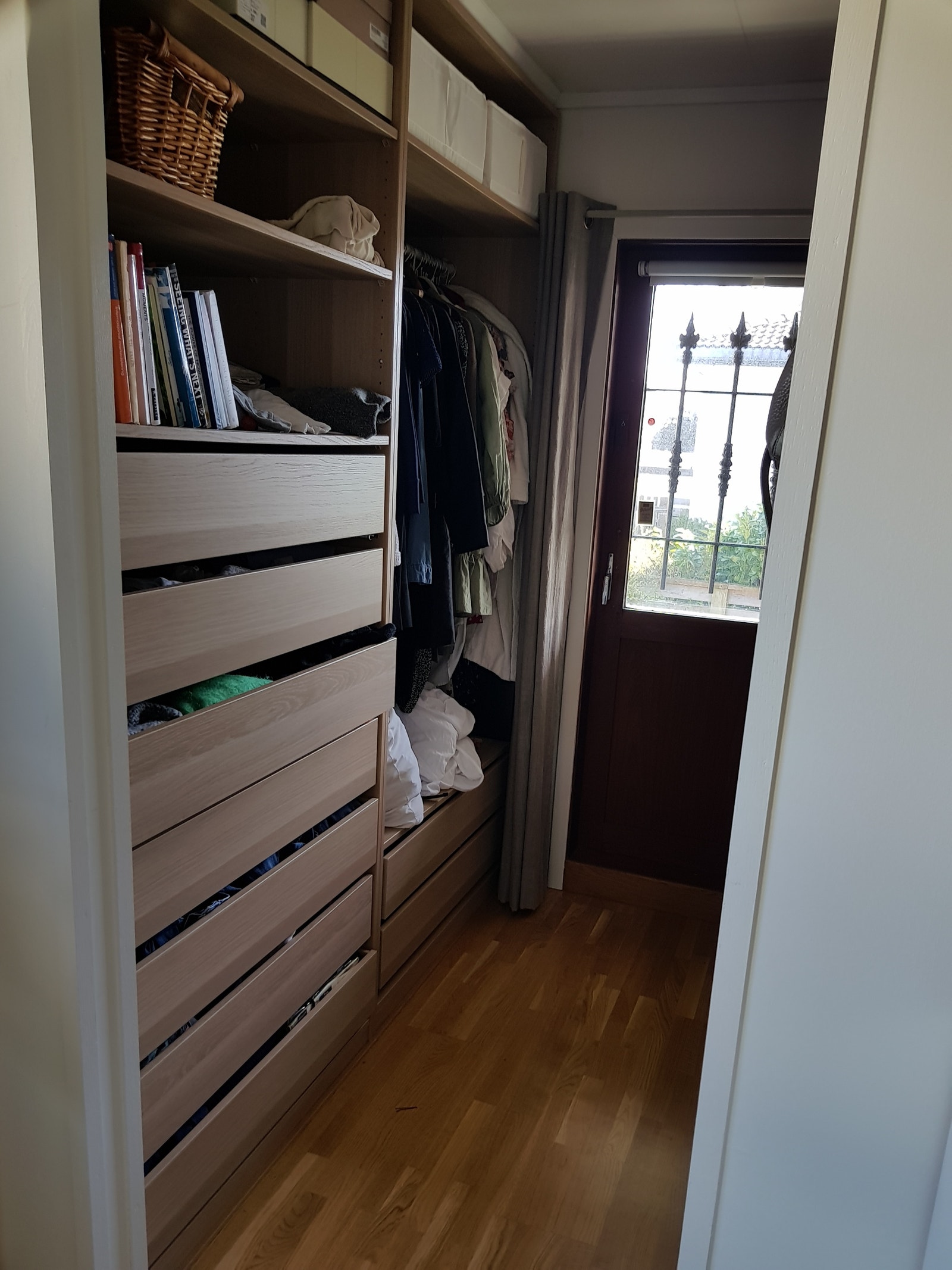Walk - in closet Galleribilde