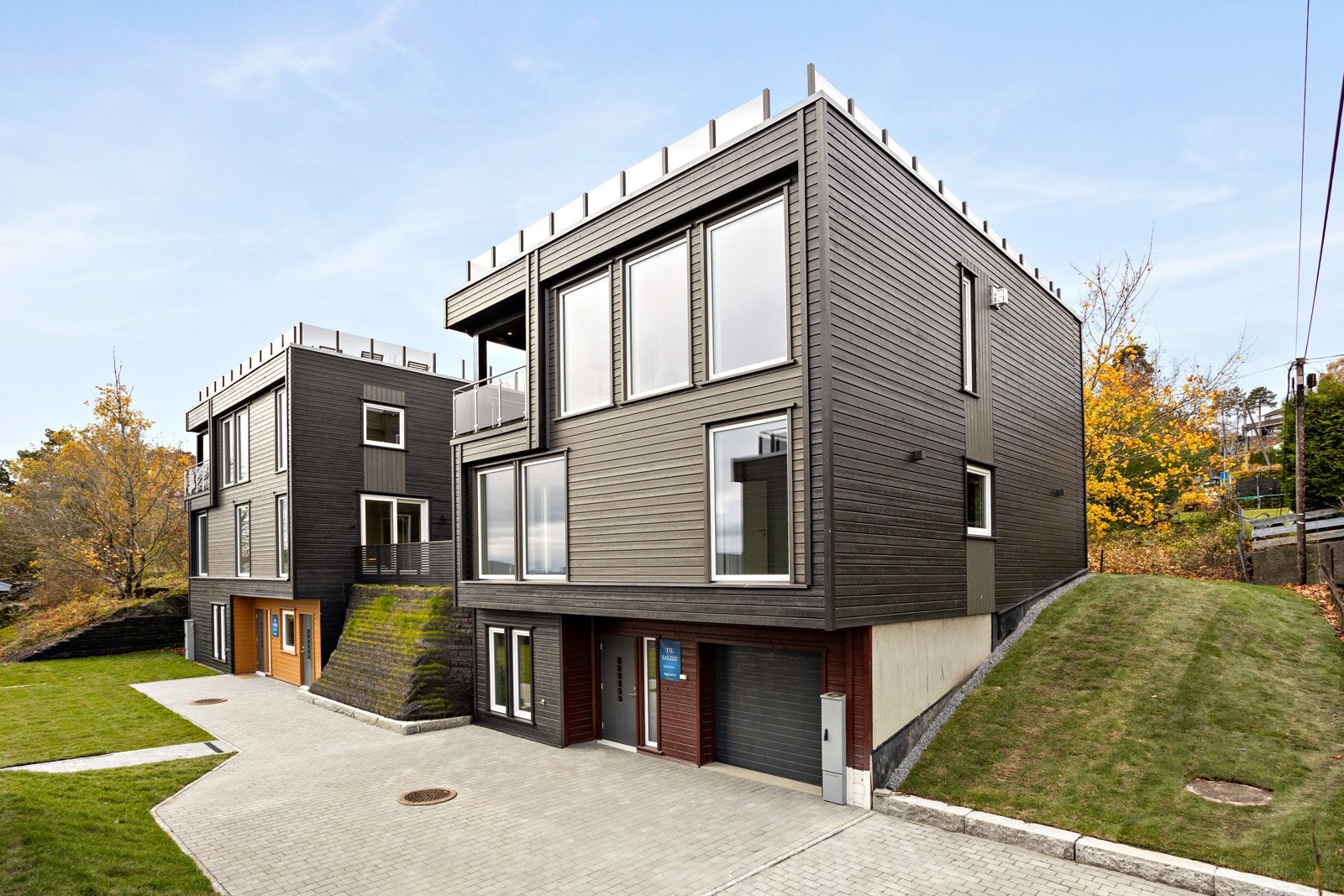 1 integrert garasje med direkte adkomst til hall + 1 plass i fellesgarasje Galleribilde