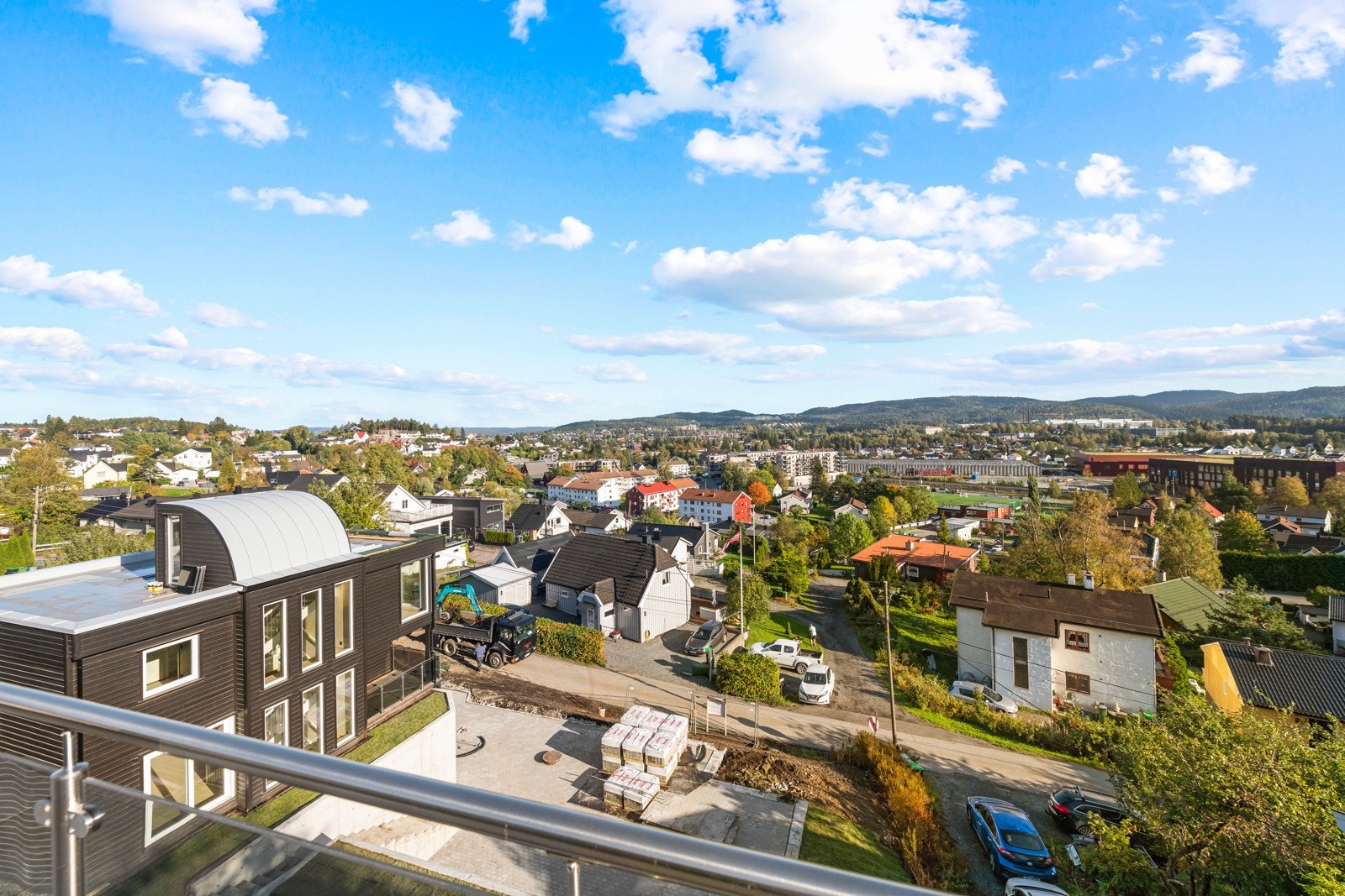 Flott utsikt også fra denne uteplassen Galleribilde