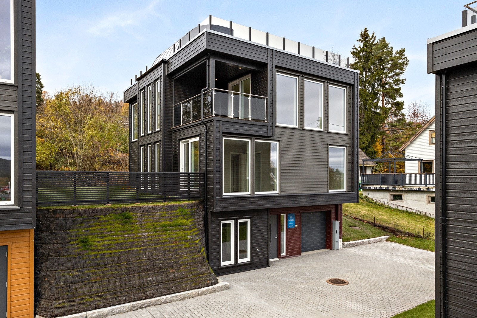 Framveien 8C er på 220 kvm over 3 plan. Samme standard som 8B Galleribilde