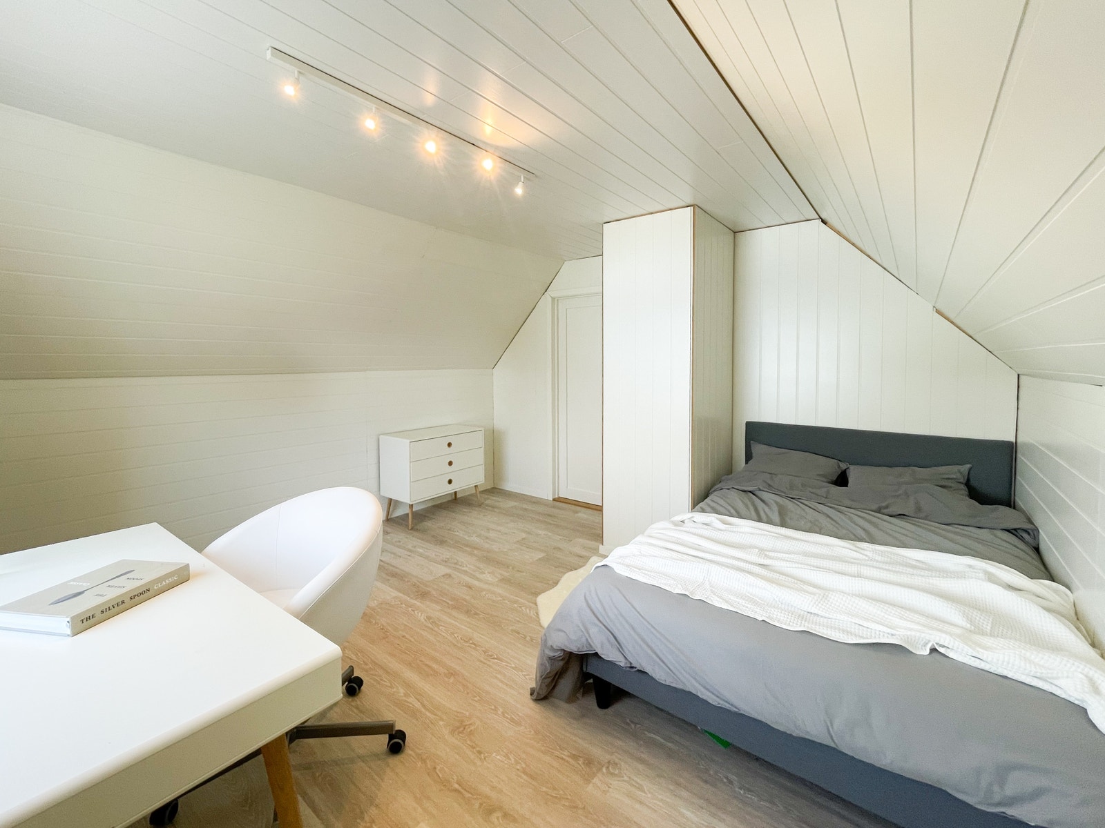 Soverom ,loft Galleribilde