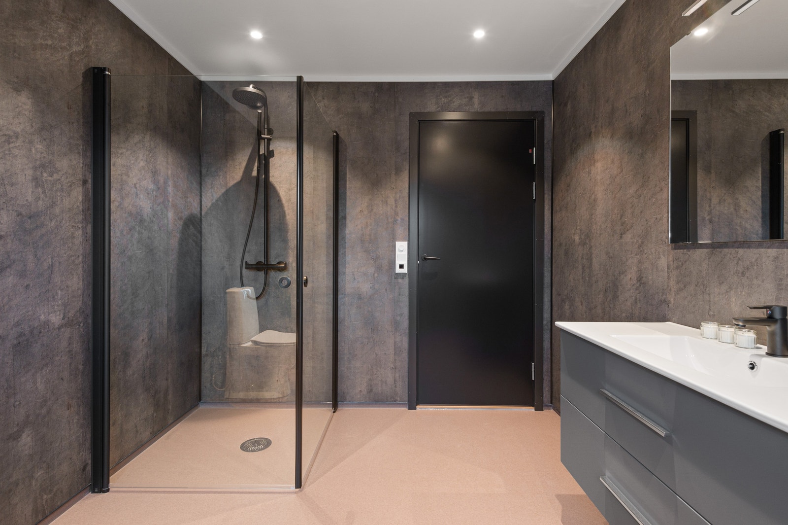 Bad 2. etg Galleribilde