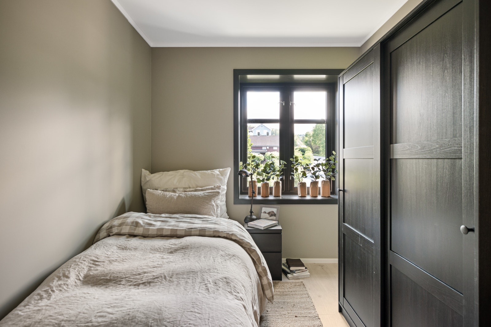 H0202. Tilsvarer soverom 1. og 2. etg Galleribilde