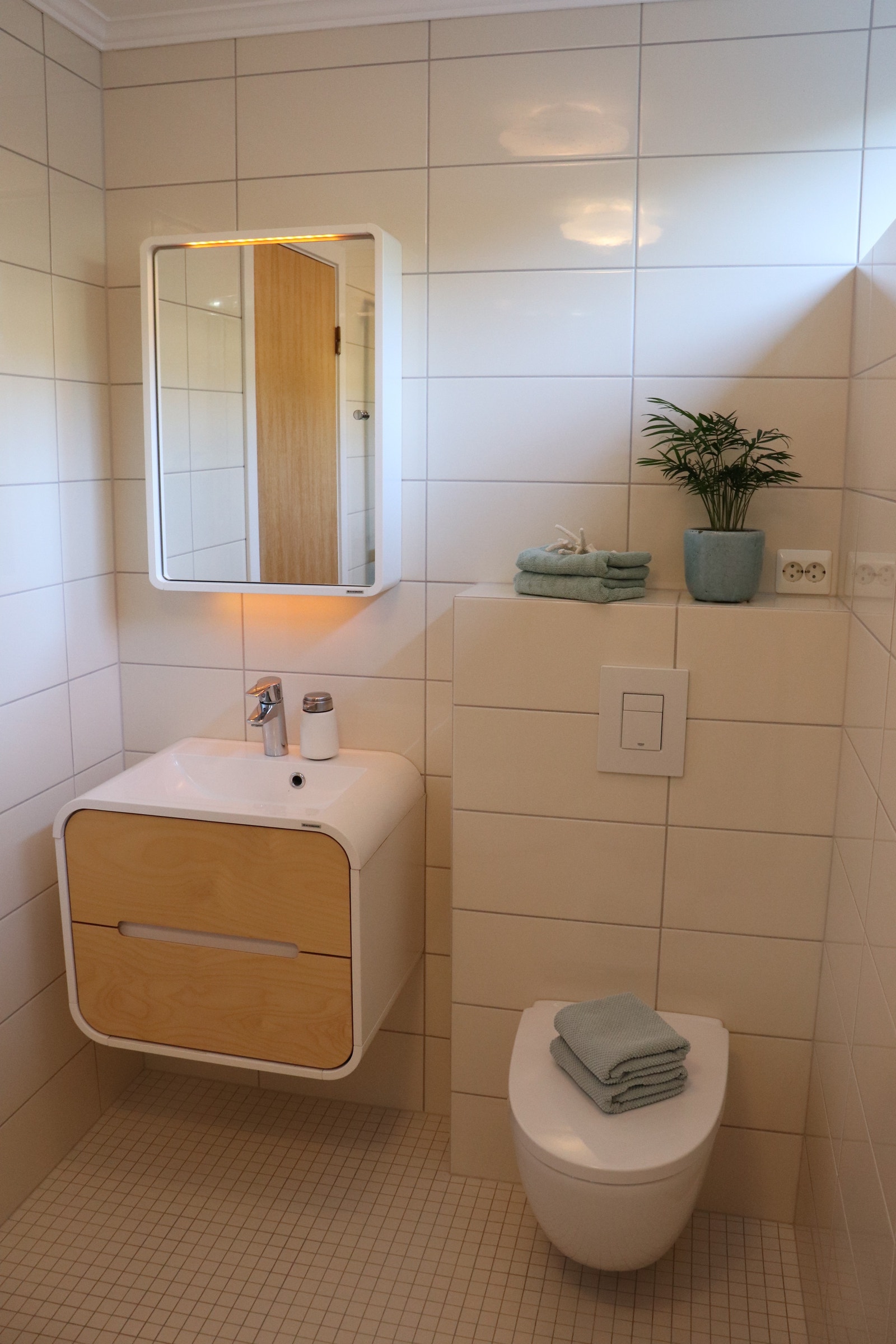 Flislagte vegger og gulv Varmekabler Galleribilde