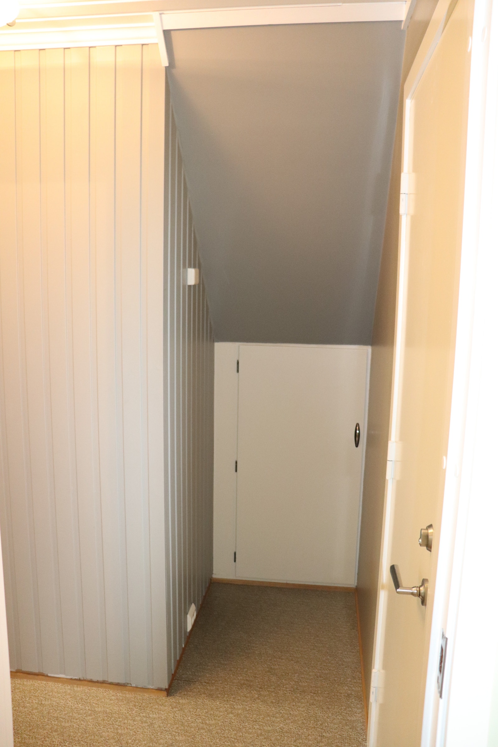 Kott i enden av ganga til oppbevaring av kofferter etc. Galleribilde