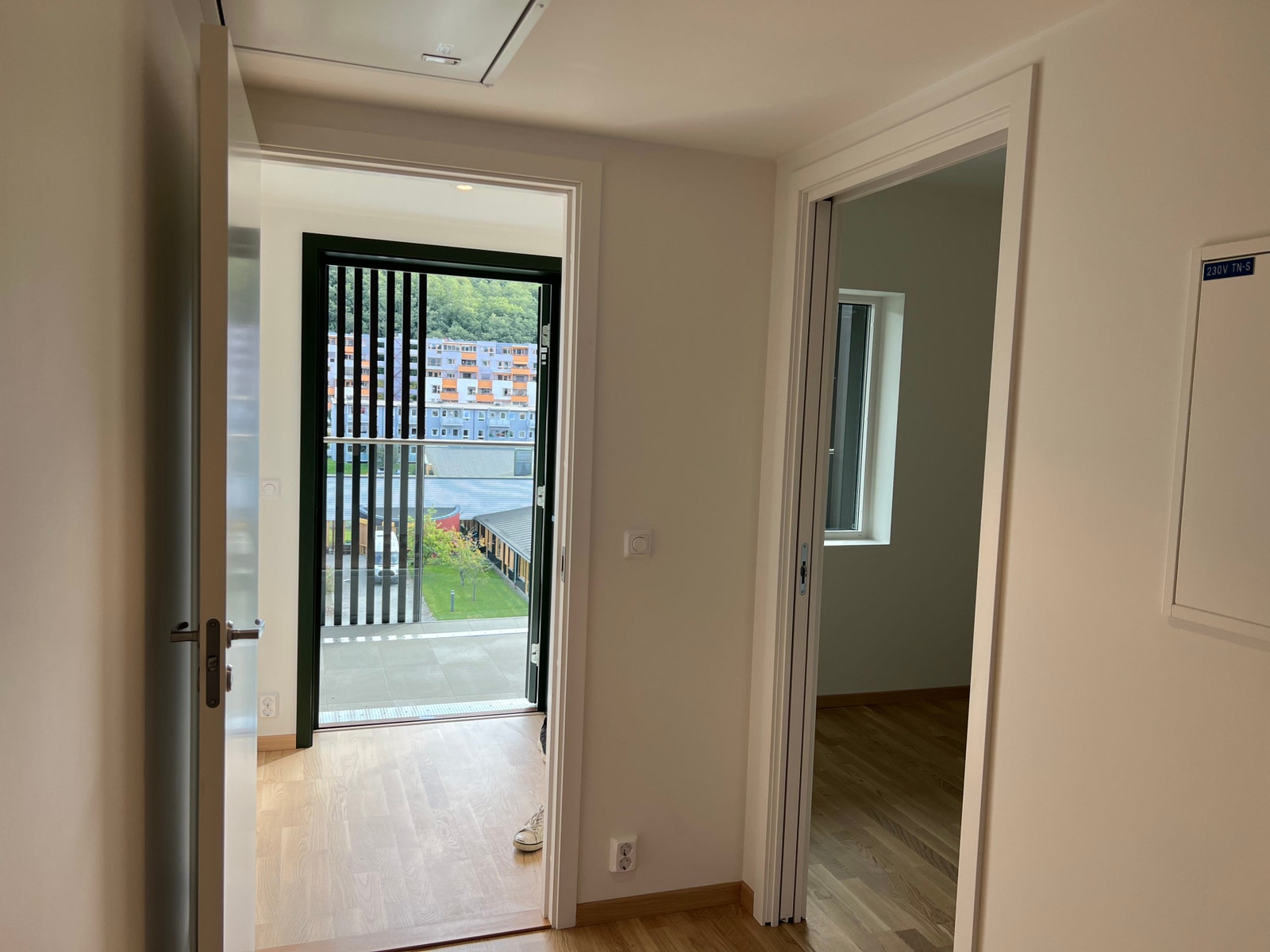 Inngansparti mot svalgang Galleribilde