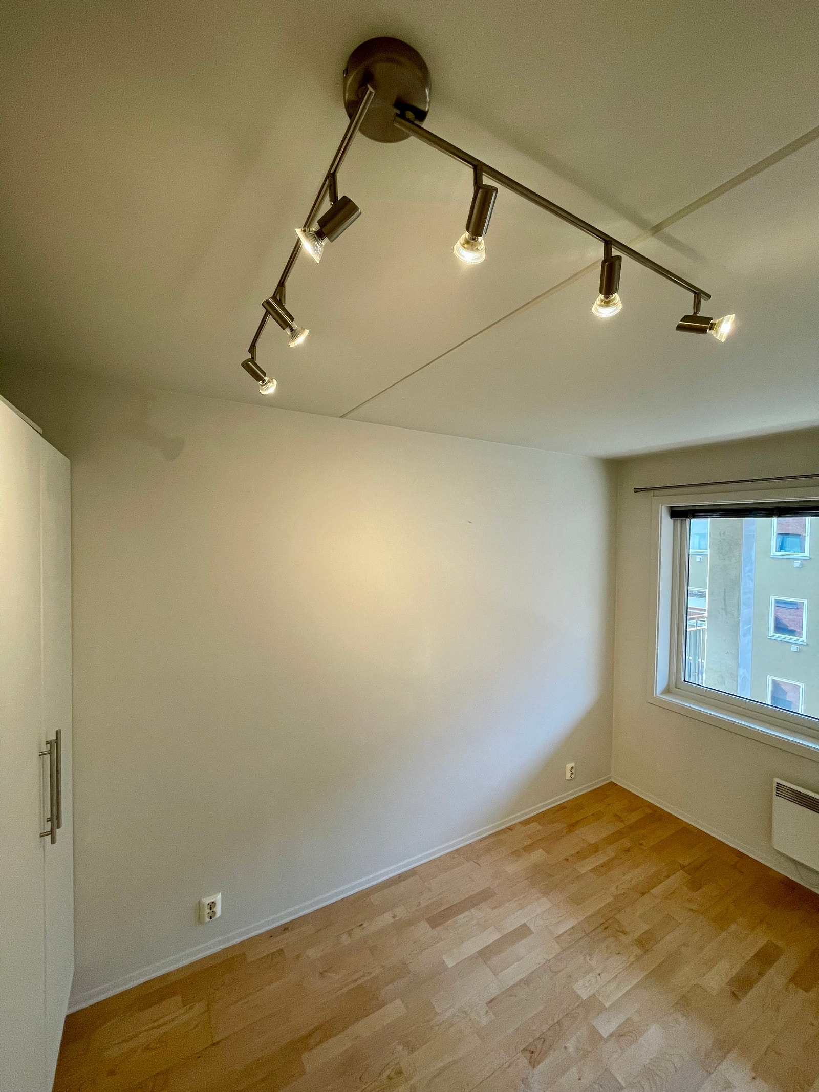 Hovedsoverom uten møbler Galleribilde