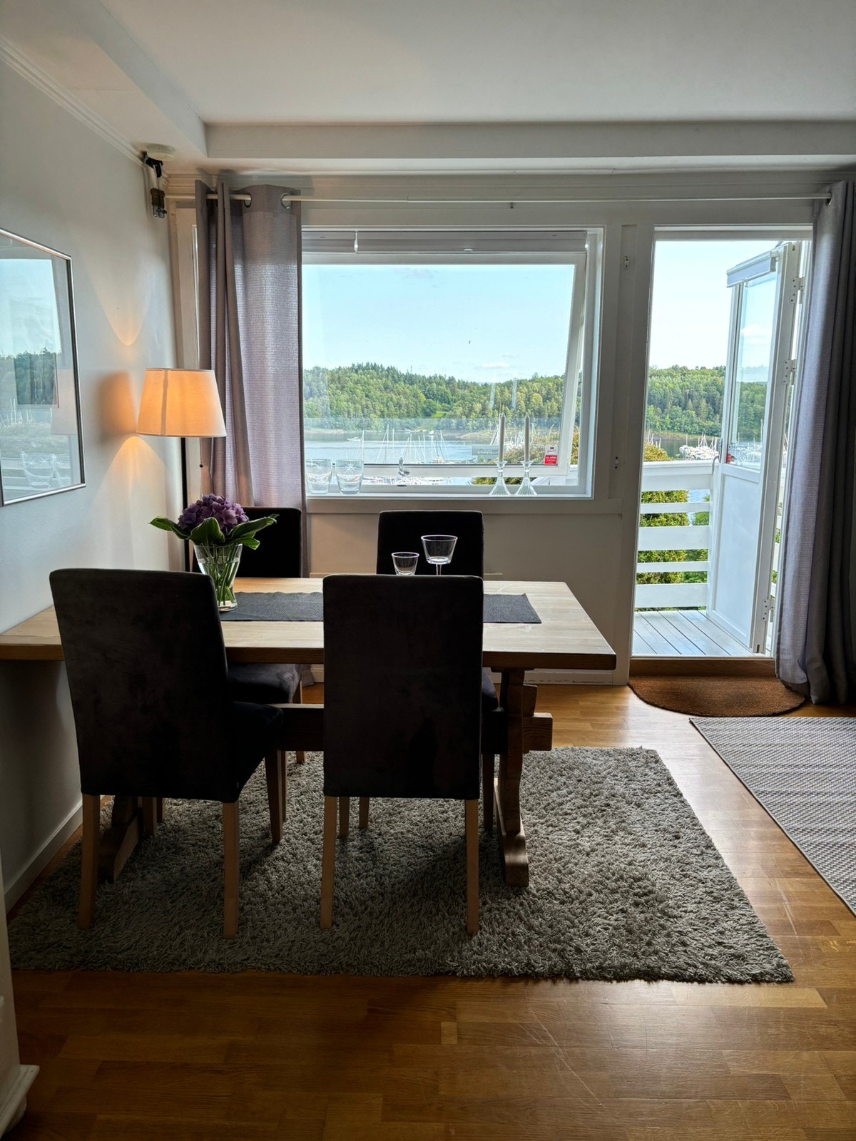 Spiseplass i stuen Galleribilde