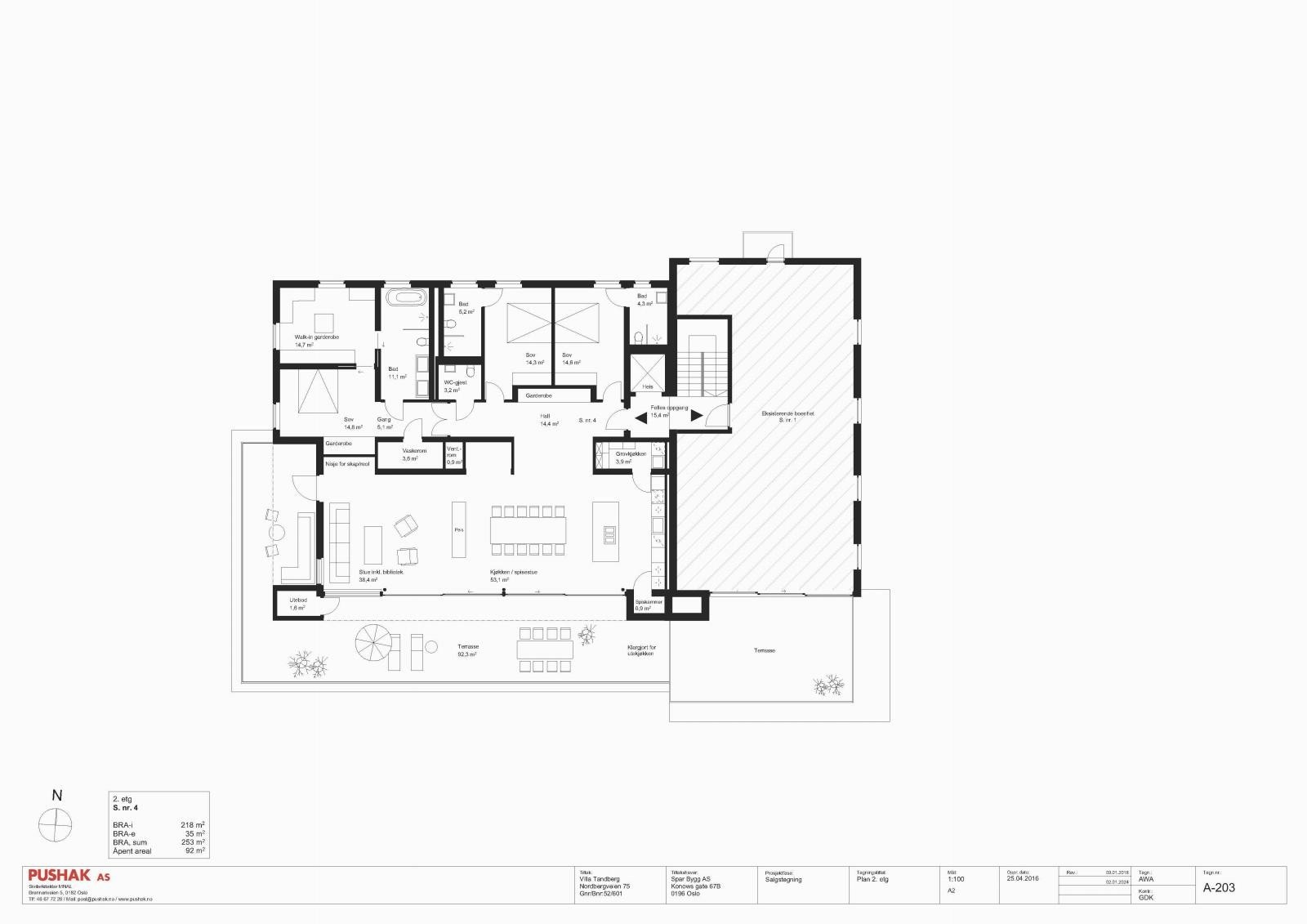 Svært gjennomtenkt planløsning. Eksklusiv masteravdeling, bad til hvert soverom, og grovkjøkken. 90 kvm delvis overbygd terrasse mot syd og vest Galleribilde