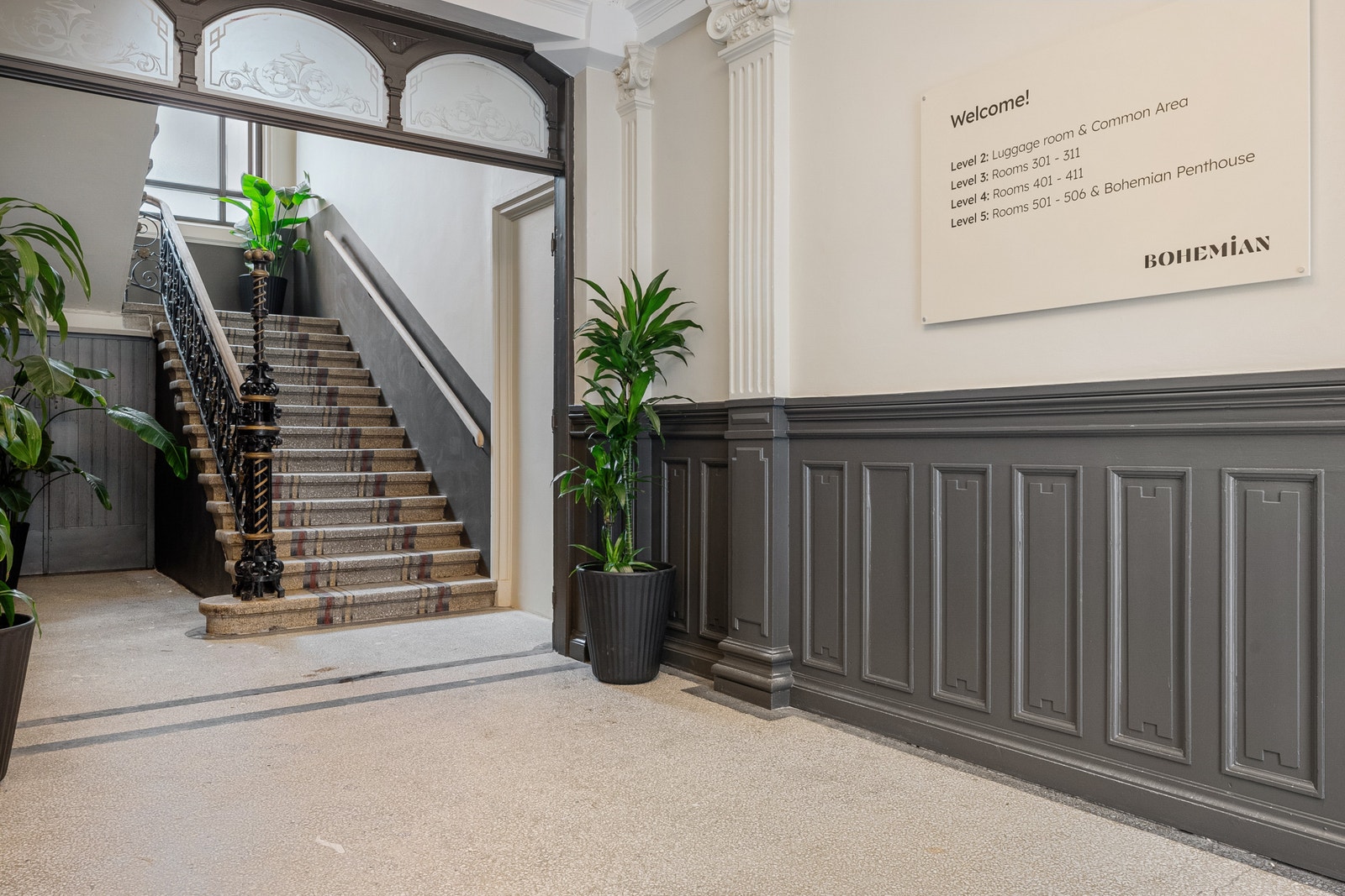 Bohemian works - felles trappegang Galleribilde