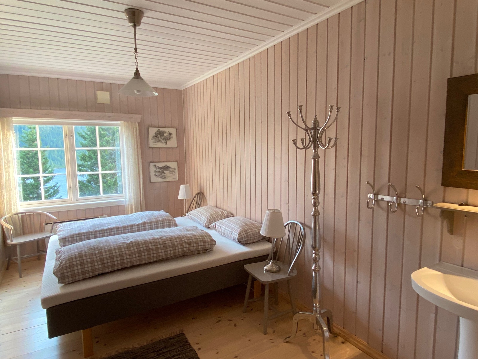 Soverom 2 med en dobbeltseng Galleribilde