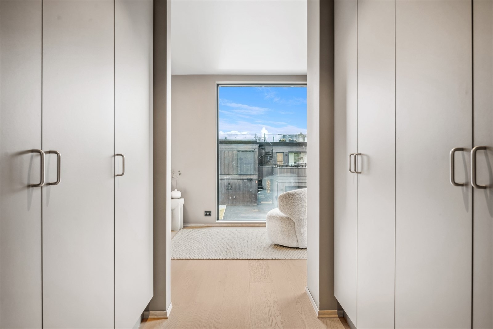 Walk-in i gang inn mot hovedsoverom Galleribilde