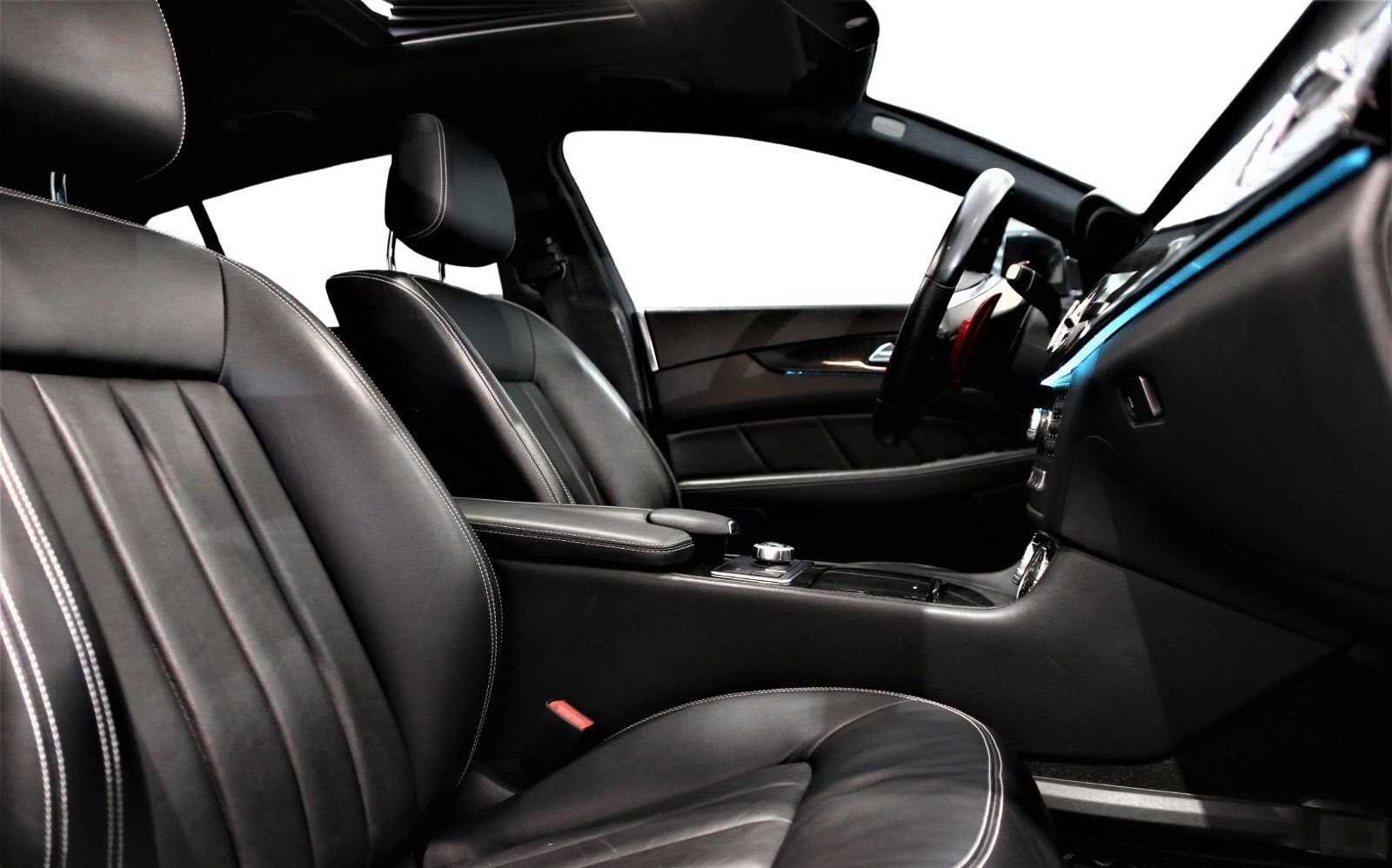 Mercedes-Benz CLS 9