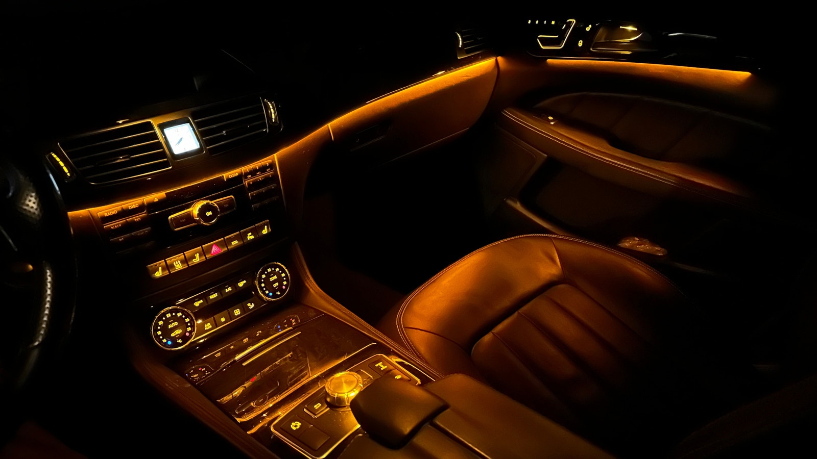 Mercedes-Benz CLS 8