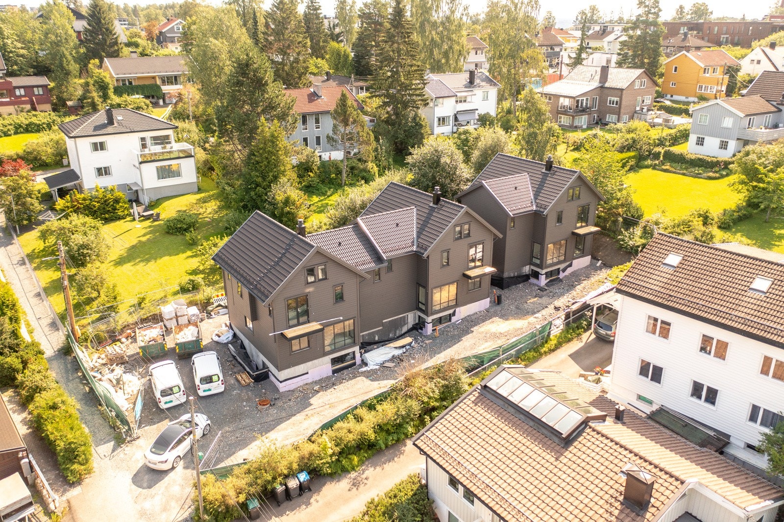 Lekker del av tomannsbolig med god kvalitet og standard, nærmer seg ferdigstillelse og innflyttingsklart før nyttår. Galleribilde