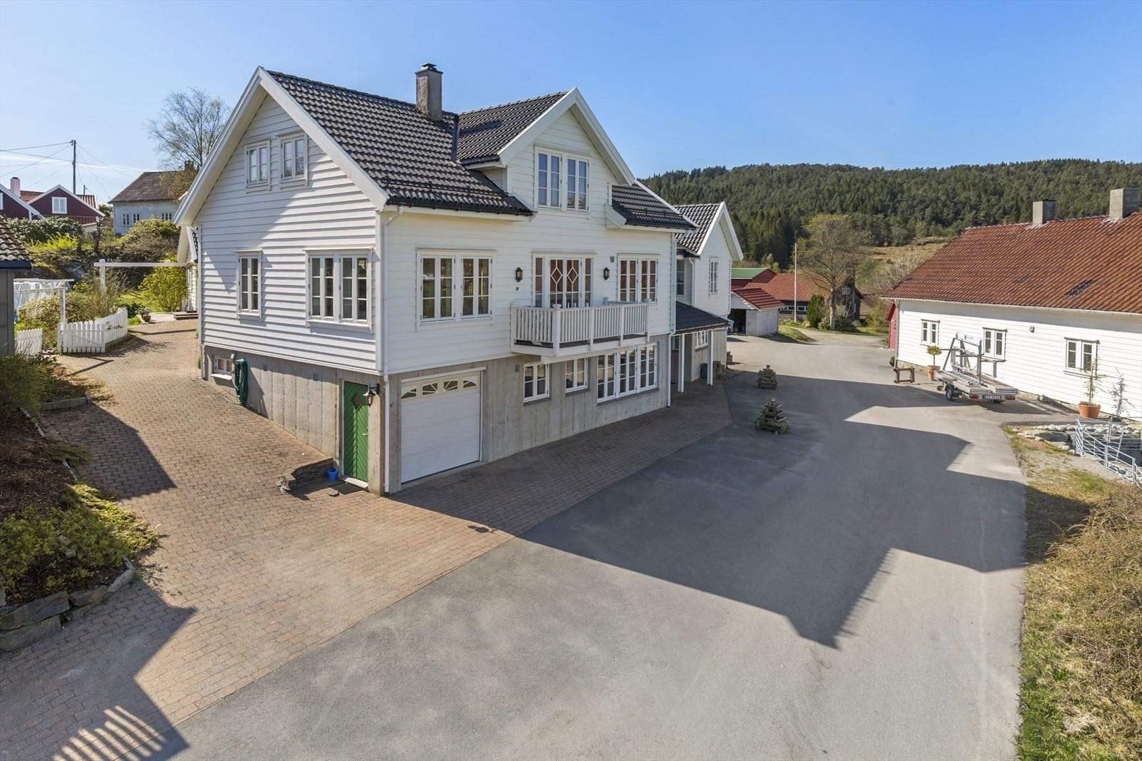 2 og 3 etasje i hus leies ut Galleribilde