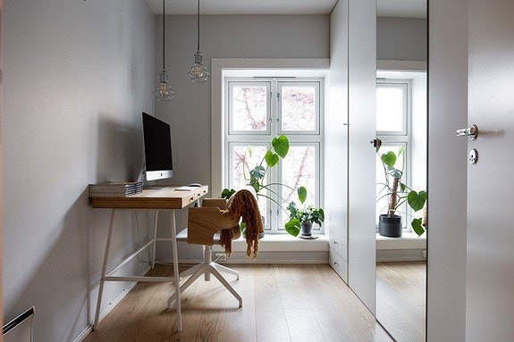 Soverom 2, plass til seng dersom man flytter noe garderobeskap over til soverom 1 Galleribilde