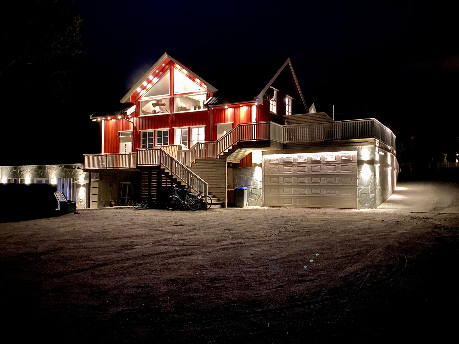 Leilighet ligger til venstre i bildet. Galleribilde