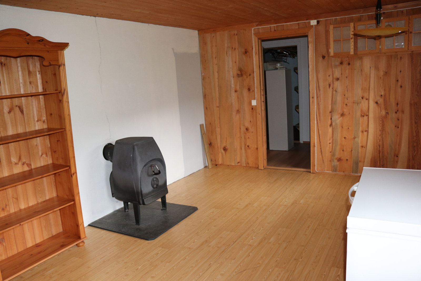 Kjellerstue med vedovn Galleribilde