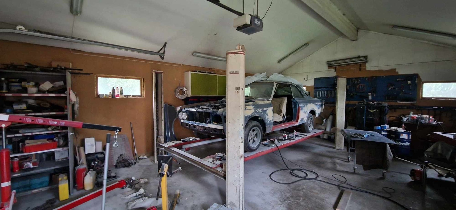 løftebukk i garasjen medfølger ved interesse Galleribilde