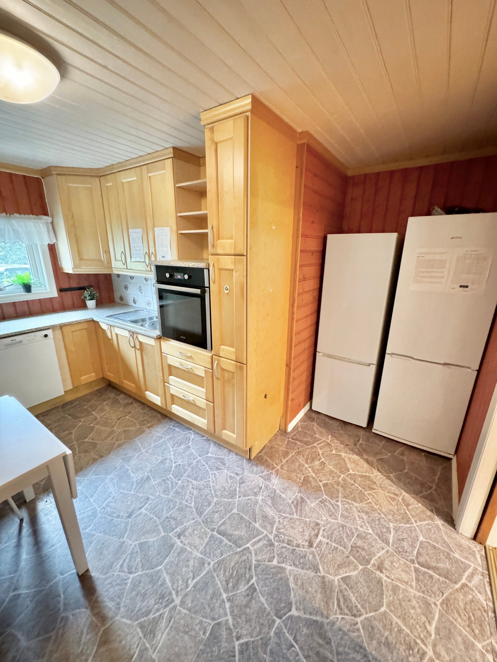 Dobbel kjøl/frys med hyller til alle Galleribilde