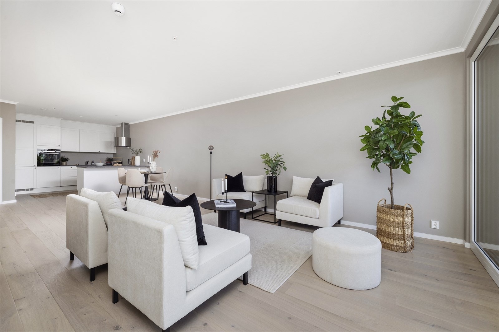 Helt nytt, lyst og lekkert Galleribilde