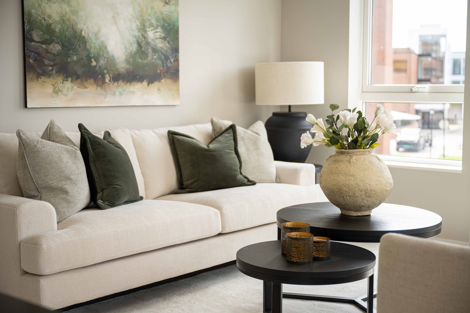 Bilde fra ferdigstilt, større 4-roms som vi benytter som visningsleilighet i hus 1. Galleribilde