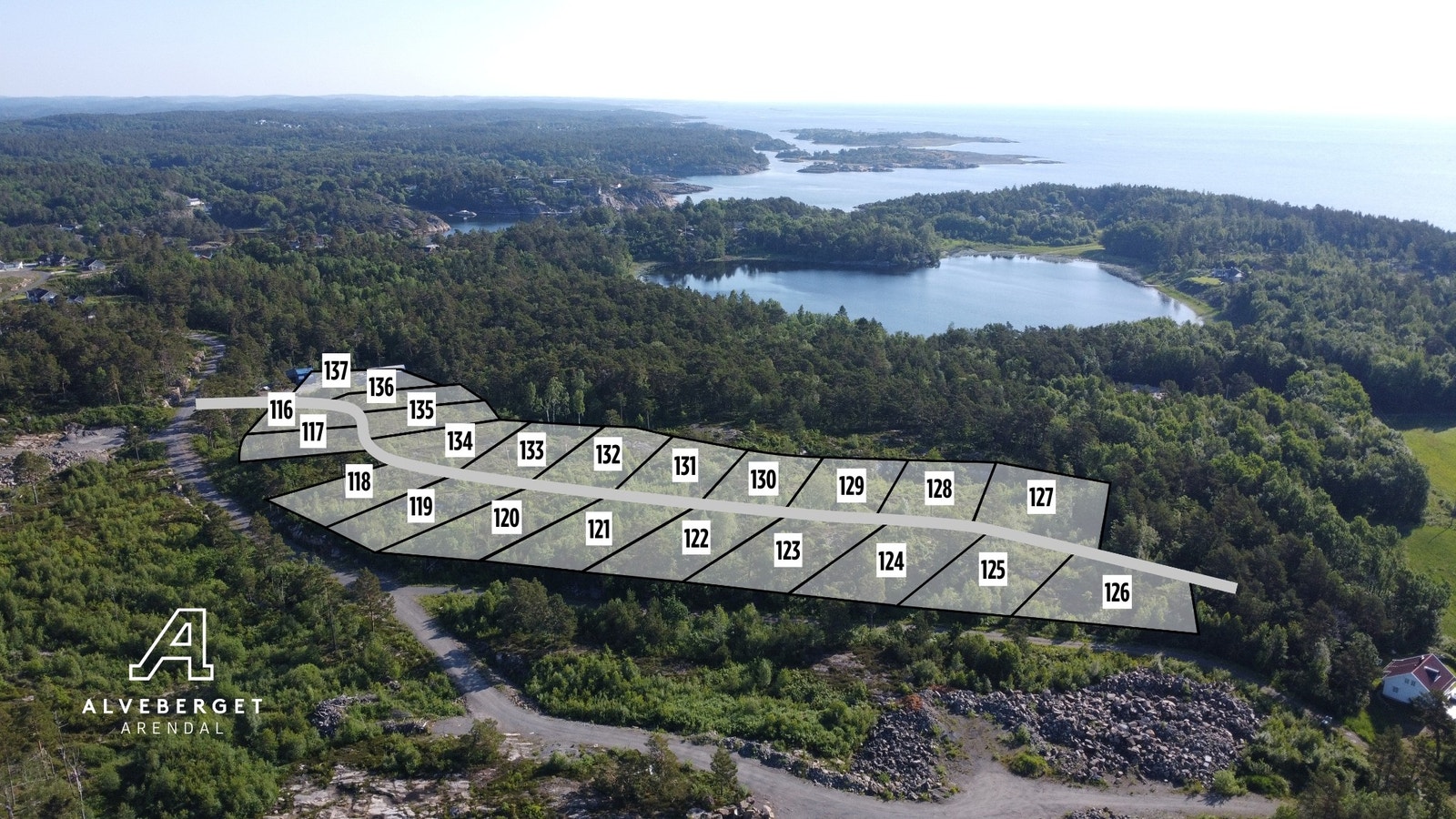 Tomtene på Havgløtt, Alveberget. Galleribilde