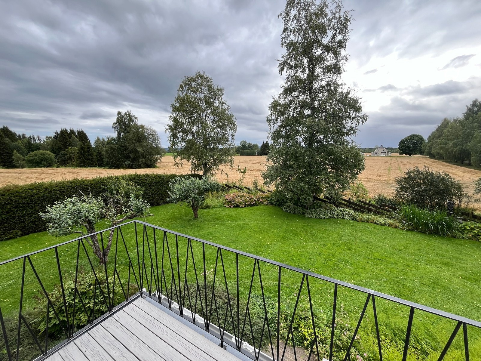 Velholdt hage Galleribilde