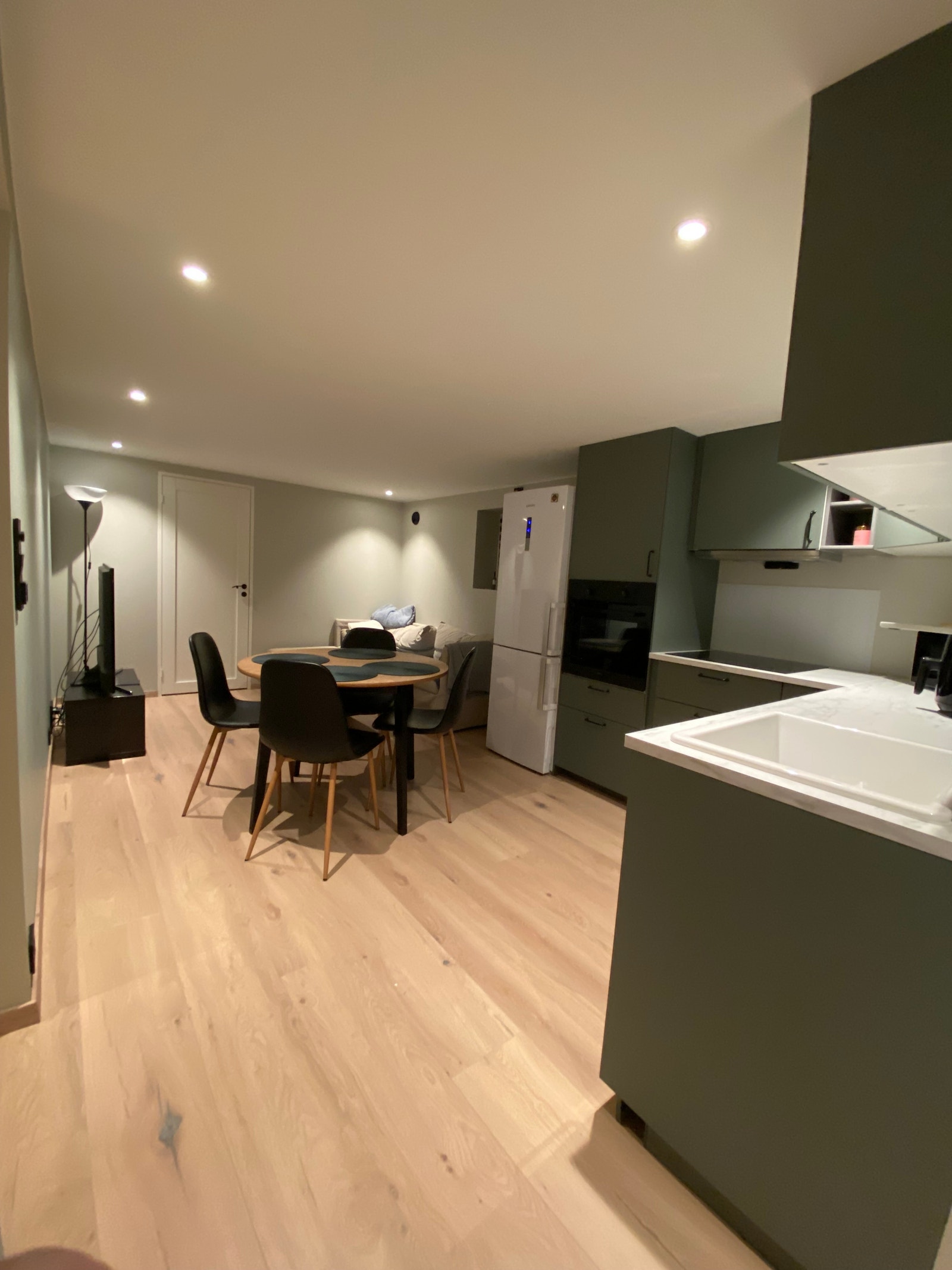 Stue og kjøkken Galleribilde