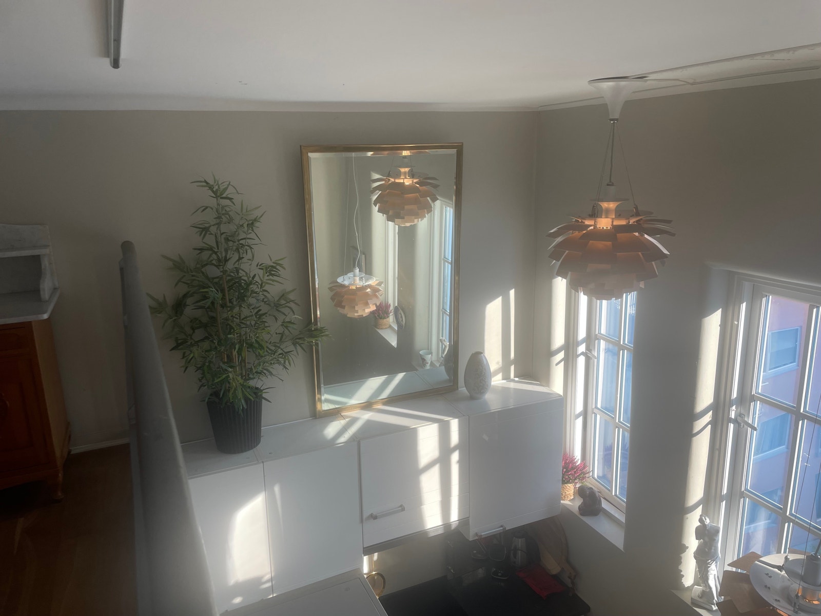 Utsikt ovenfra 2.etasje og ned Galleribilde